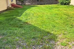22 Mann St, Attleboro, MA 02703 - Photo 11