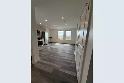 585 Essex Street #617, Lynn, MA 01902 - Photo 7