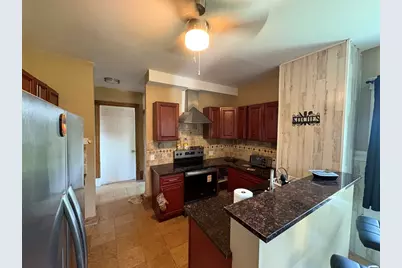 94-96 Byers St, Springfield, MA 01105 - Photo 3