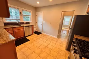 207 Main St, Melrose, MA 02176 - Photo 3