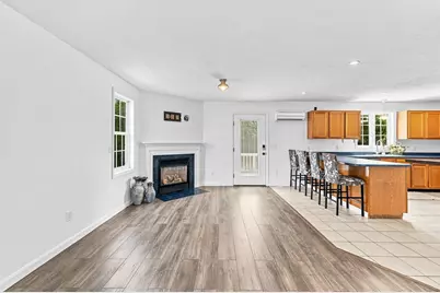 21 Forestview Dr, Fairhaven, MA 02719 - Photo 5