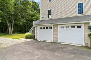 21 Forestview Dr, Fairhaven, MA 02719 - Photo 3