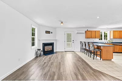 21 Forestview Dr, Fairhaven, MA 02719 - Photo 5
