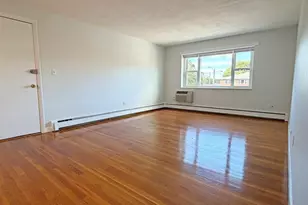 1077 Chestnut St, Newton, MA 02464 - Photo 3