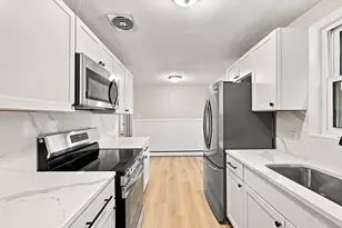 46 Kay St, Springfield, MA 01109 - Photo 5