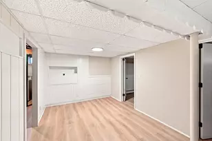 46 Kay St, Springfield, MA 01109 - Photo 25