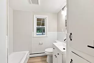 46 Kay St, Springfield, MA 01109 - Photo 21