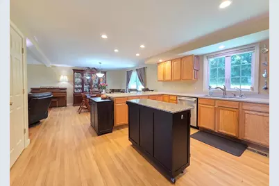 29 Cushing Rd, Webster, MA 01570 - Photo 9