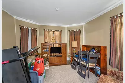 256 University Ave, Lowell, MA 01854 - Photo 9