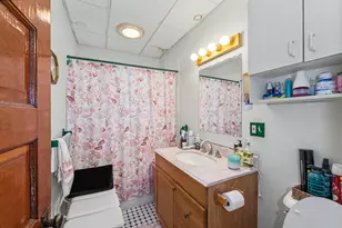 256 University Ave, Lowell, MA 01854 - Photo 7