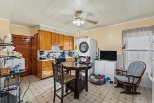 256 University Ave, Lowell, MA 01854 - Photo 3