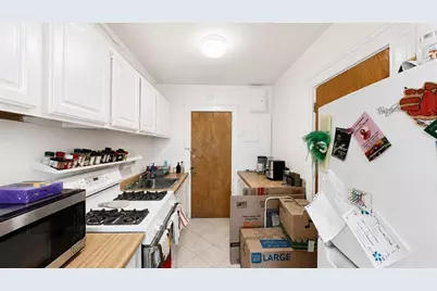 15 Governors Ave #28, Medford, MA 02155 - Photo 5
