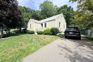 25 Brookside Rd, Braintree, MA 02184 - Photo 11