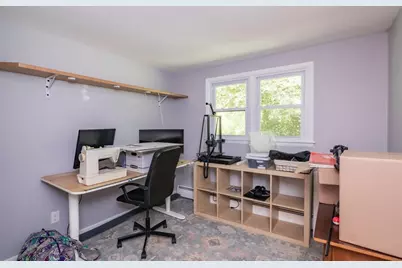 3 Montgomery Ave, Holyoke, MA 01040 - Photo 15