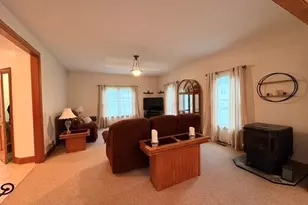 27 Landing Dr, Chicopee, MA 01020 - Photo 7