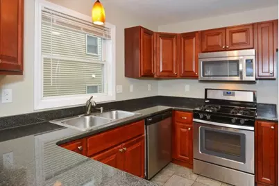 12 Roach St #1, Boston, MA 02125 - Photo 5