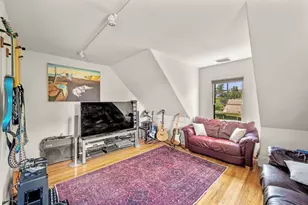 140 Upland Rd, Cambridge, MA 02140 - Photo 19