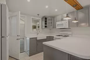 225 Mt Pleasant St, Fall River, MA 02720 - Photo 7