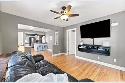 37 Kensington St, Agawam, MA 01030 - Photo 5