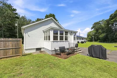 37 Kensington St, Agawam, MA 01030 - Photo 33