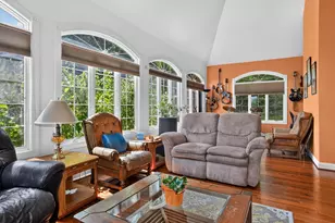 18 Valley View Dr, Grafton, MA 01536 - Photo 15