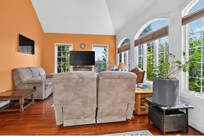 18 Valley View Dr, Grafton, MA 01536 - Photo 17