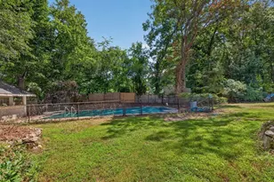 40 Oak St, Bellingham, MA 02019 - Photo 5