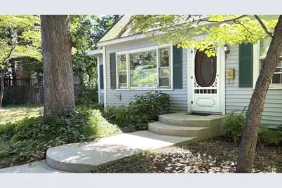 40 Oak St, Bellingham, MA 02019 - Photo 1