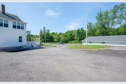 25 East St, Grafton, MA 01536 - Photo 9