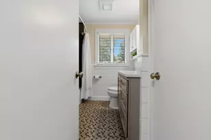 32 Massachusetts Ave, Danvers, MA 01923 - Photo 25