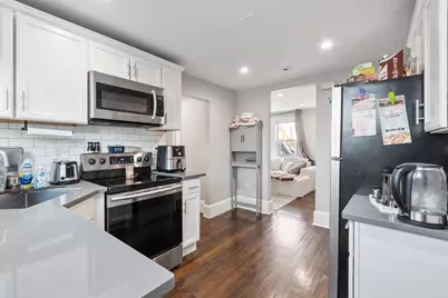 11 Town Hill St #1, Quincy, MA 02169 - Photo 5
