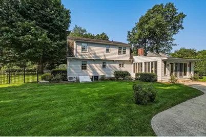 71 Cedar Rd, Longmeadow, MA 01106 - Photo 7
