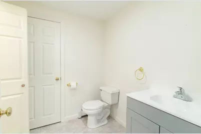 611 Henshaw St, Leicester, MA 01542 - Photo 31