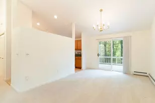 611 Henshaw St, Leicester, MA 01542 - Photo 7