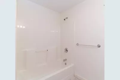 611 Henshaw St, Leicester, MA 01542 - Photo 19