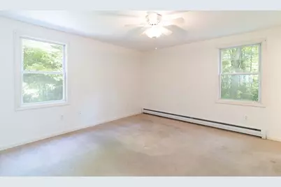 611 Henshaw St, Leicester, MA 01542 - Photo 21