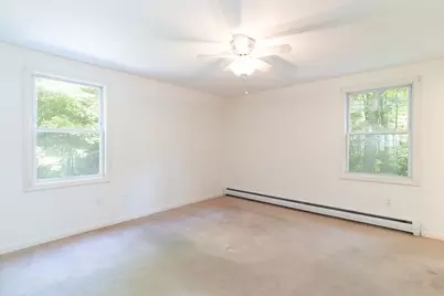 611 Henshaw St, Leicester, MA 01542 - Photo 21