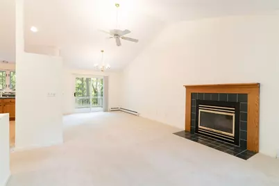 611 Henshaw St, Leicester, MA 01542 - Photo 5
