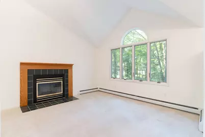 611 Henshaw St, Leicester, MA 01542 - Photo 11
