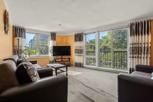 113 Sumner St, Boston, MA 02128 - Photo 5