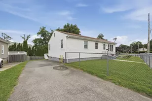 1966 Highland Ave, Fall River, MA 02720 - Photo 3