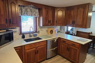 14 Ridgewood Cir, Lawrence, MA 01843 - Photo 11