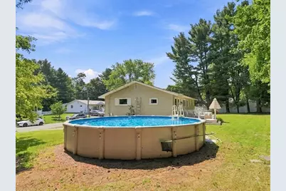 36 Regal St, Holliston, MA 01746 - Photo 21