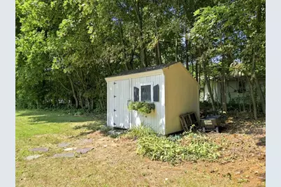 36 Regal St, Holliston, MA 01746 - Photo 27