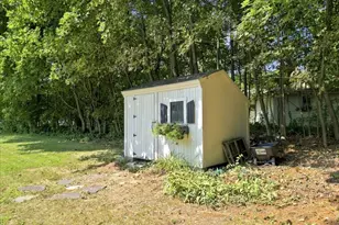 36 Regal St, Holliston, MA 01746 - Photo 27