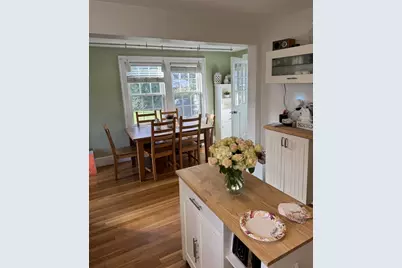 44 Mount Vernon St, Peabody, MA 01960 - Photo 5