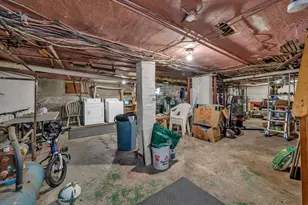 85 Arlington, Revere, MA 02151 - Photo 37