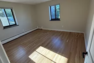 16 Walnut St, Arlington, MA 02476 - Photo 5