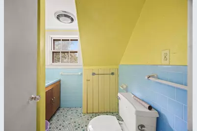 236 Winthrop St, Taunton, MA 02780 - Photo 33