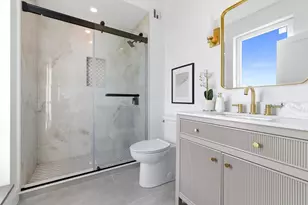 66 McGrath, Quincy, MA 02169 - Photo 15